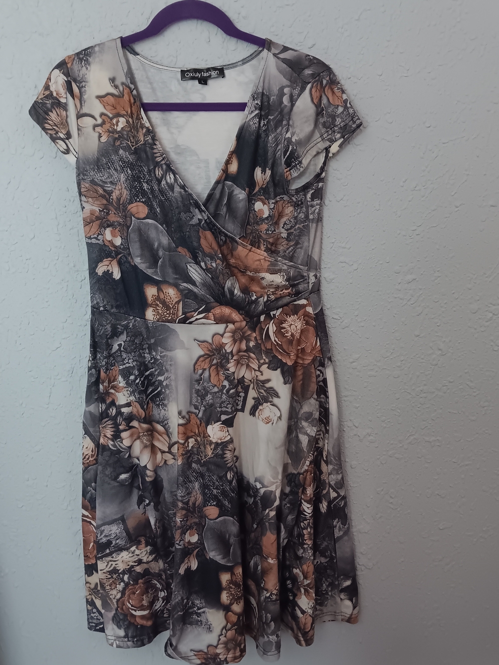 Oxiuly Fashion Floral Wrap-Style Dress in Brown and Gray